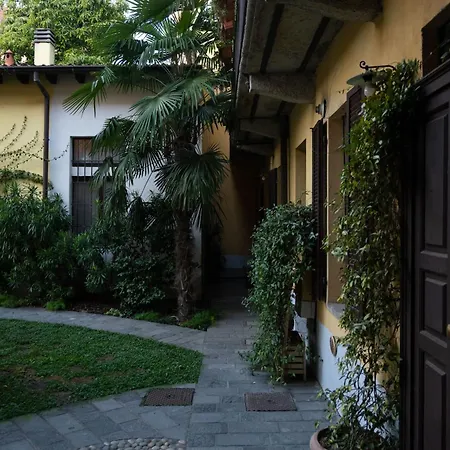 Moderno Bilocale Su Due Piani Nel Cuore Dei Navigli Apartment Mailand